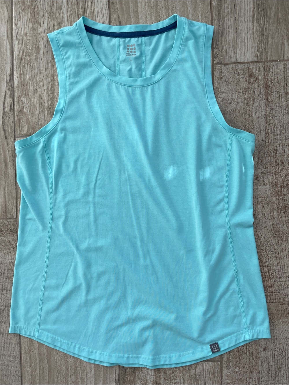 Title Nine Vibe seafoam tank, size Large